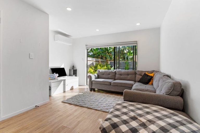 Photo of property in 9/237 Swanson Road, Henderson, Auckland, 0610