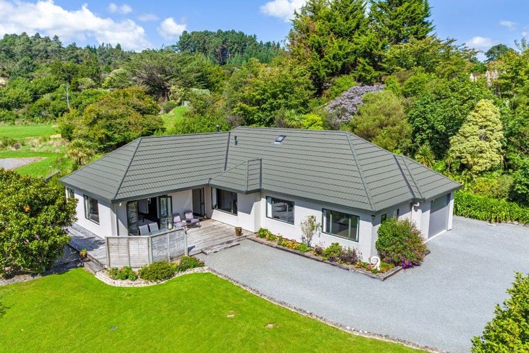 Photo of property in 31a Emerald Hill Drive, Birchville, Upper Hutt, 5018