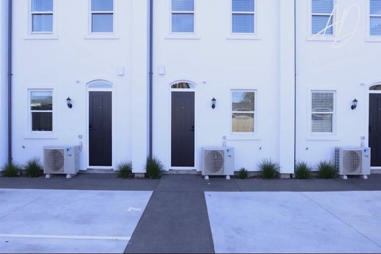 Photo of property in 6/12 Burke Street, Addington, Christchurch, 8024