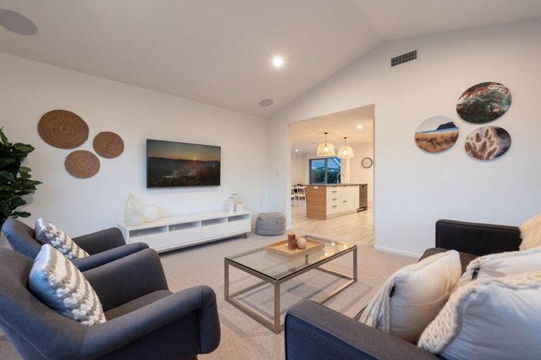 Photo of property in 107 The Boulevard, Papamoa Beach, Papamoa, 3118