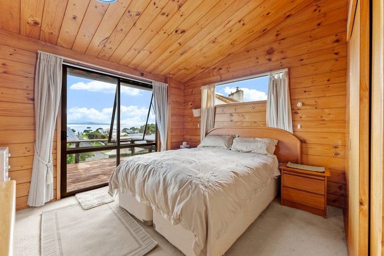 Photo of property in 2/25 Beach Road, Manly, Whangaparaoa, 0930
