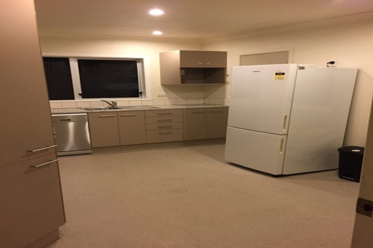 Photo of property in 28 Waterfall Road, Paraparaumu, 5032