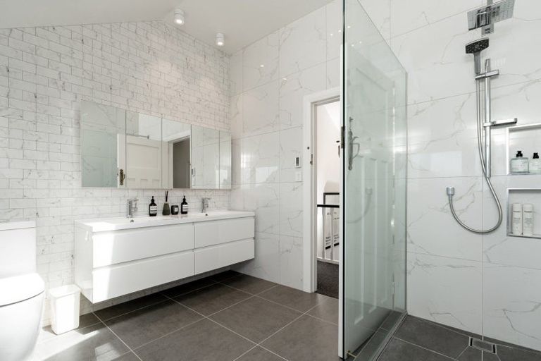 Photo of property in 15a Wade Street, Wadestown, Wellington, 6012