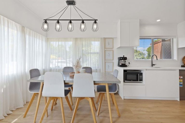 Photo of property in 1/6a Abercrombie Street, Howick, Auckland, 2014