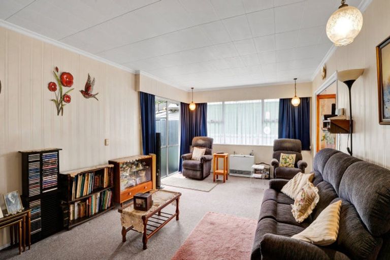 Photo of property in 38 Standish Street, Inglewood, 4330