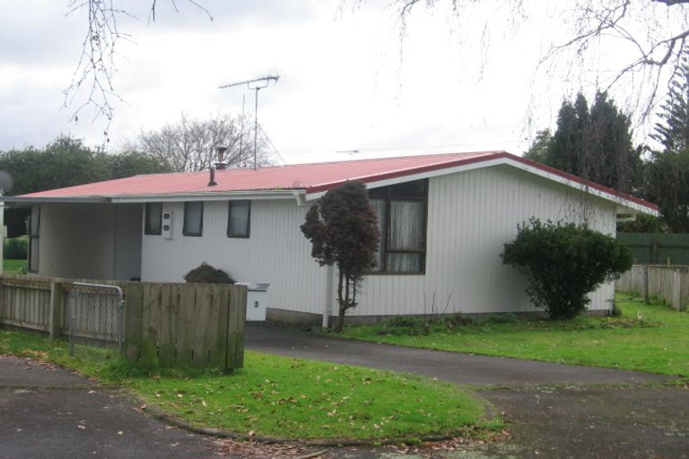 Photo of property in 3 Tensing Place, Papakura, 2110
