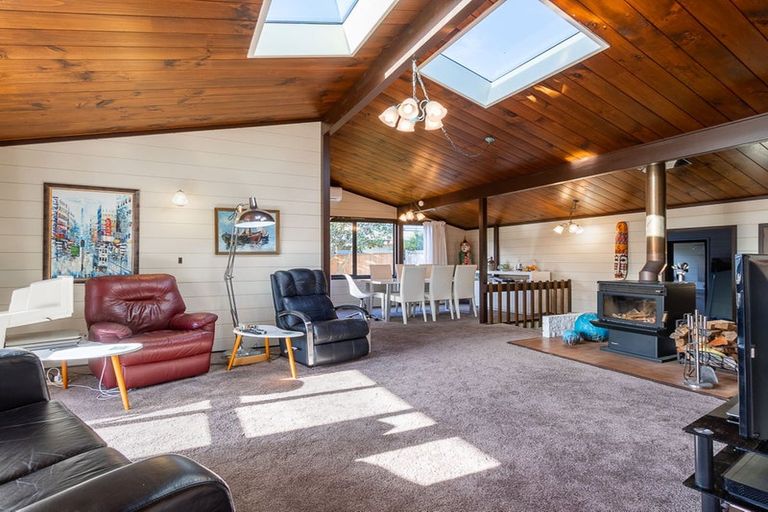 Photo of property in 9 Tudor Court, Paraparaumu Beach, Paraparaumu, 5032