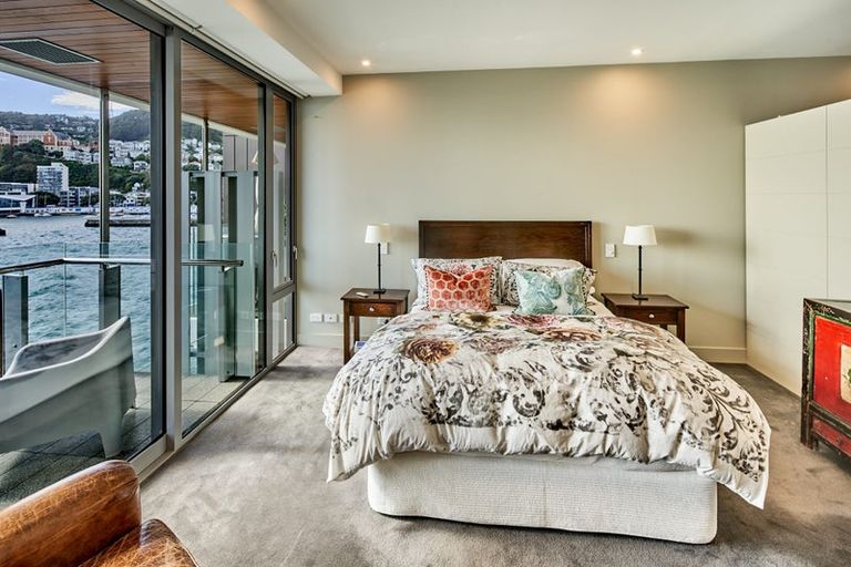 Photo of property in Clyde Quay Wharf, 2b/6 Clyde Quay Wharf, Te Aro, Wellington, 6011