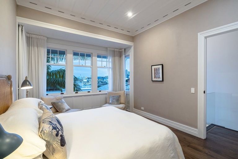 Photo of property in 8 Ring Terrace, Saint Marys Bay, Auckland, 1011