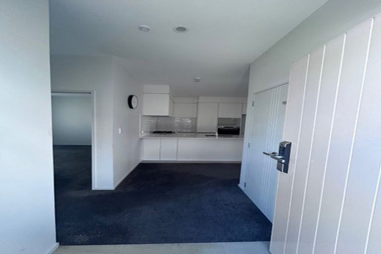 Photo of property in 61b Mcleod Road, Te Atatu South, Auckland, 0610