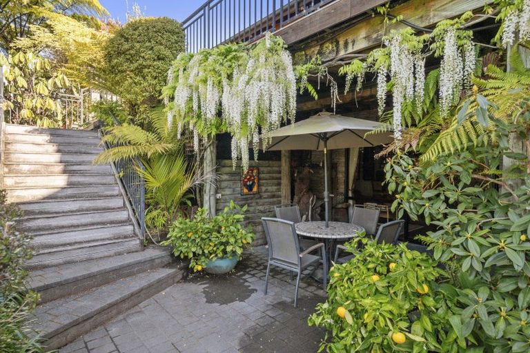 Photo of property in 5 Te Urunga Place, Acacia Bay, Taupo, 3330