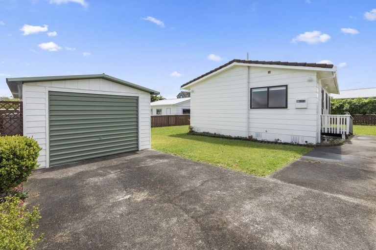 Photo of property in 85b Arawhata Road, Paraparaumu, 5032