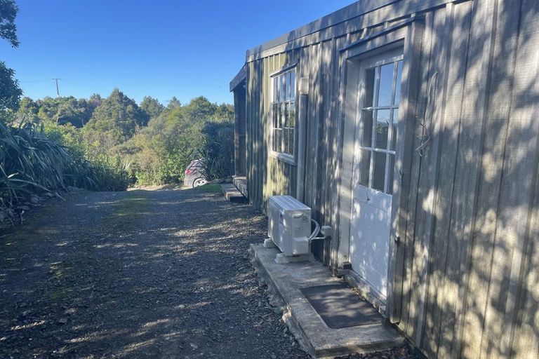 Photo of property in 323 Govan Wilson Road, Whangaripo, Warkworth, 0985
