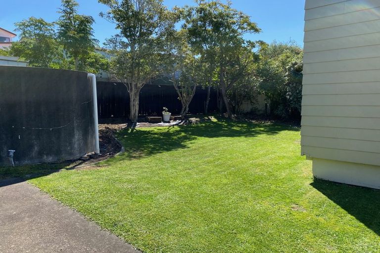 Photo of property in 5a Rimu Road, Stanmore Bay, Whangaparaoa, 0932