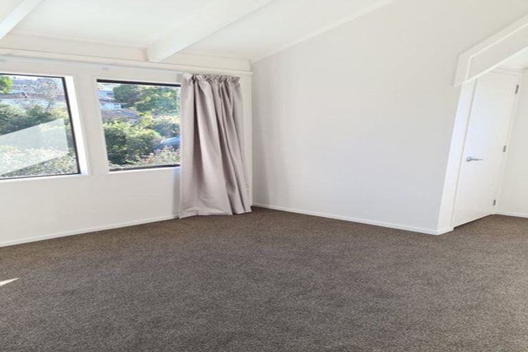 Photo of property in 2/37 Alexander Avenue, Torbay, Auckland, 0630