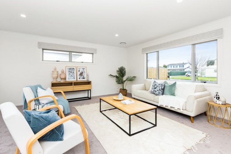 Photo of property in 27 Howard Road, Taradale, Napier, 4112