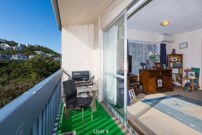 Photo of property in 4/74 Dominion Park Street, Johnsonville, Wellington, 6037
