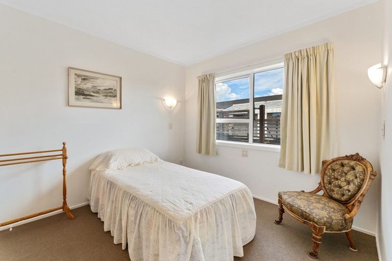 Photo of property in 126a Hillcrest Road, Raumati Beach, Paraparaumu, 5032