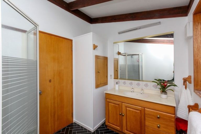 Photo of property in 22 Virginia Place, Whalers Gate, New Plymouth, 4310