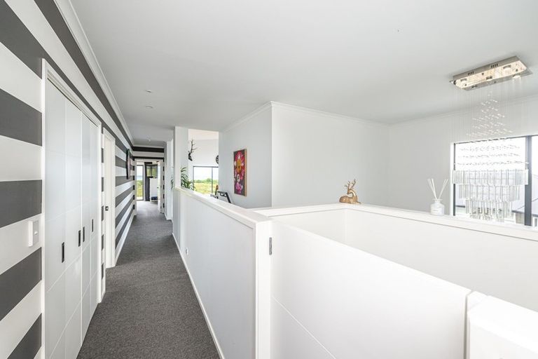 Photo of property in 34 Golf Vue Place, Castlecliff, Whanganui, 4501