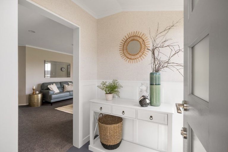 Photo of property in 16 Whakaruru Place, Matua, Tauranga, 3110