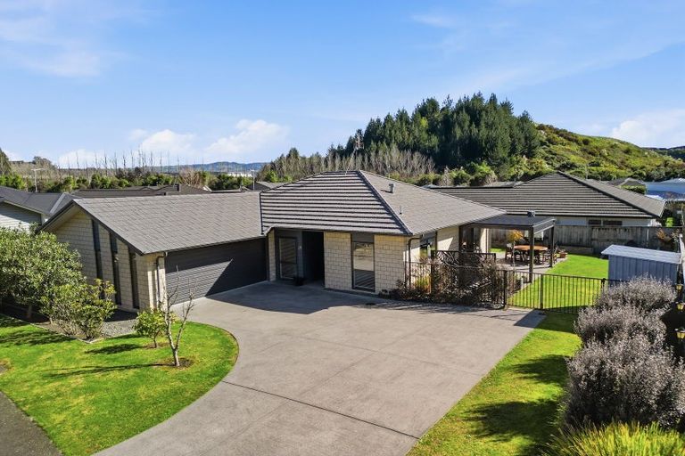 Photo of property in 10 Conniston Way, Pyes Pa, Tauranga, 3112