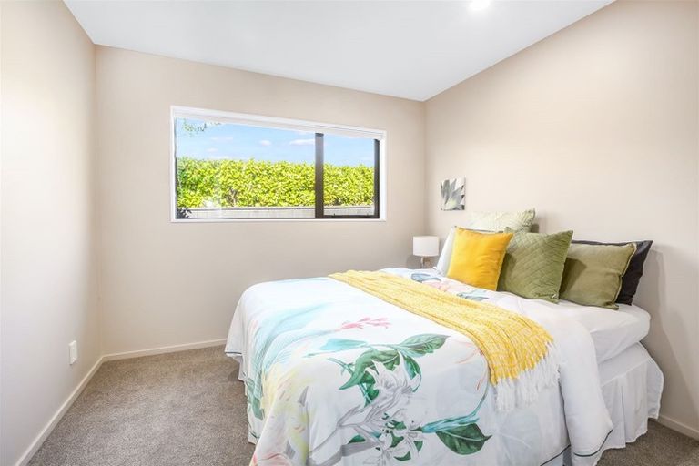 Photo of property in 32 Tongariro Drive, Aotea, Porirua, 5024