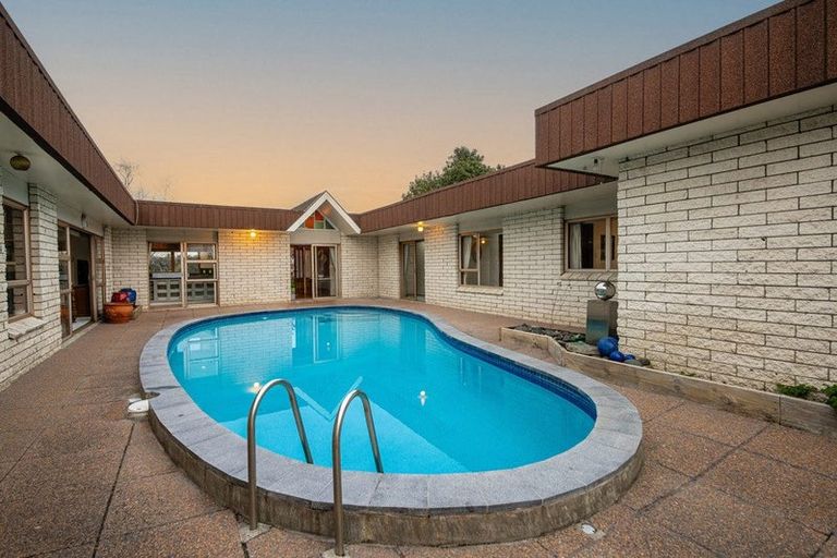 Photo of property in 122 Edinburgh Street, Pukekohe, 2120