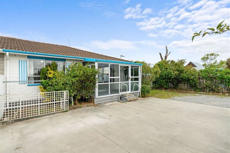 Photo of property in 1/136 Wainoni Road, Avondale, Christchurch, 8061