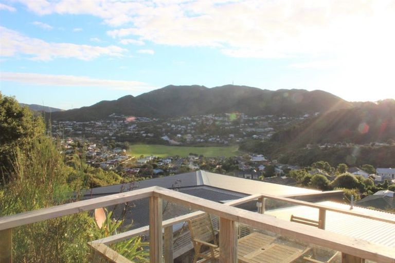 Photo of property in 1/18 Montgomery Avenue, Karori, Wellington, 6012