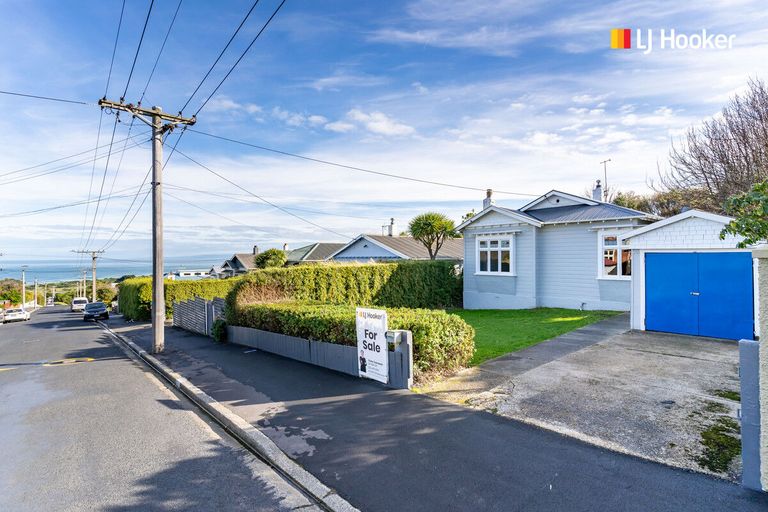 Photo of property in 27 Oakland Street, Andersons Bay, Dunedin, 9013