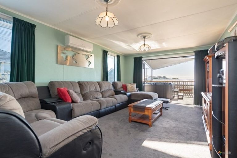 Photo of property in 20 Opapa Street, Titahi Bay, Porirua, 5022