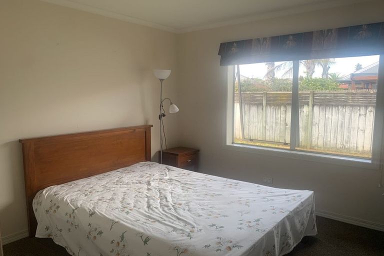 Photo of property in 18 Cate Road, Rototuna, Hamilton, 3210