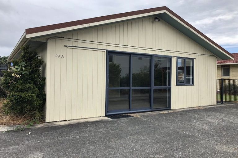 Photo of property in 29 Frimley Terrace, Waikanae Beach, Waikanae, 5036