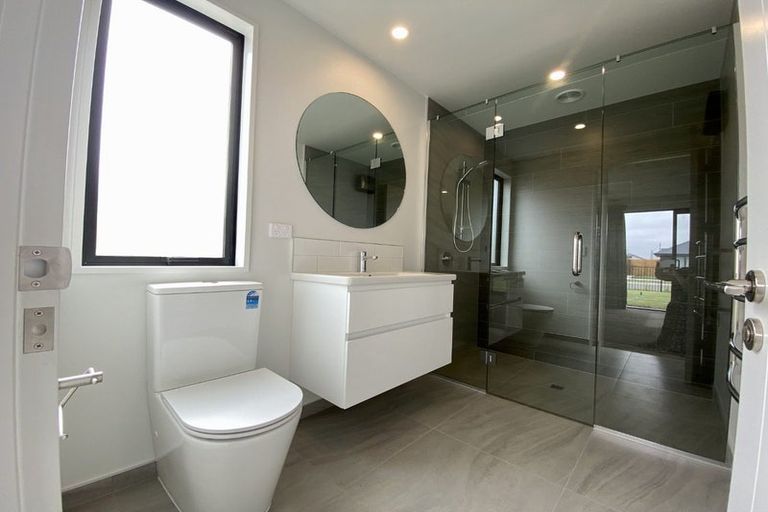 Photo of property in 12 Larissa Road, Halswell, Christchurch, 8025