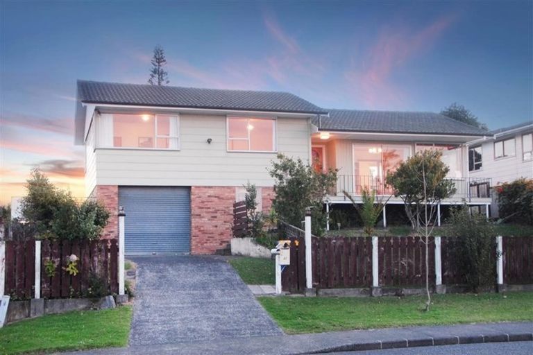 Photo of property in 62 Juniper Road, Sunnynook, Auckland, 0620