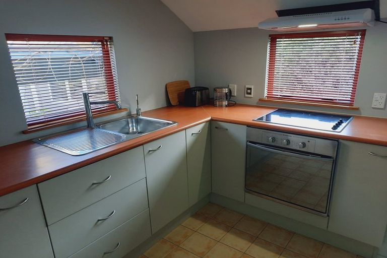 Photo of property in 21 Thatcher Crescent, Crofton Downs, Wellington, 6035