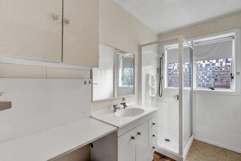 Photo of property in 2/6 Webster Street, Westown, New Plymouth, 4310