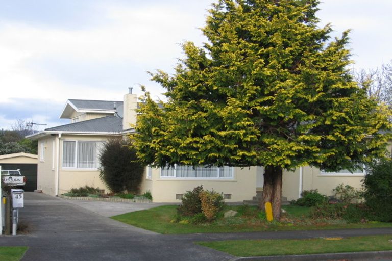 Photo of property in 45 Waterloo Crescent, Hokowhitu, Palmerston North, 4410
