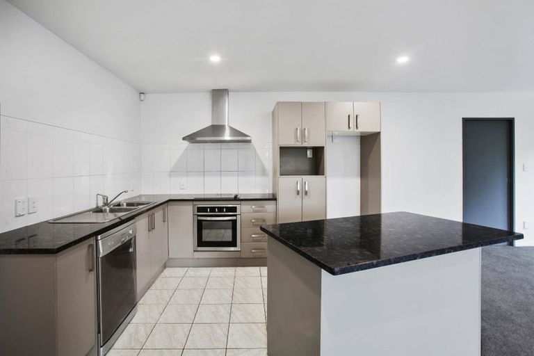 Photo of property in 8 Vino Cina Heights, Ranui, Auckland, 0612