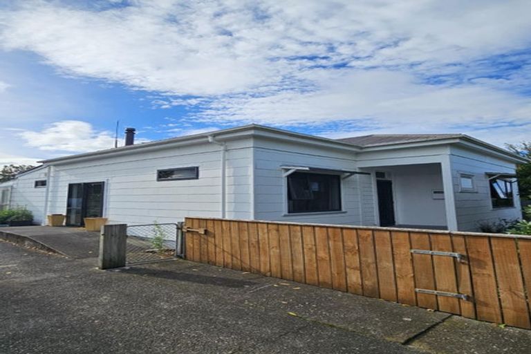 Photo of property in 34 Thyra Street, Dannevirke, 4930