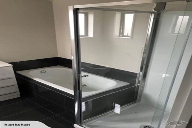 Photo of property in 12c Broadbent Street, Riccarton, Christchurch, 8041