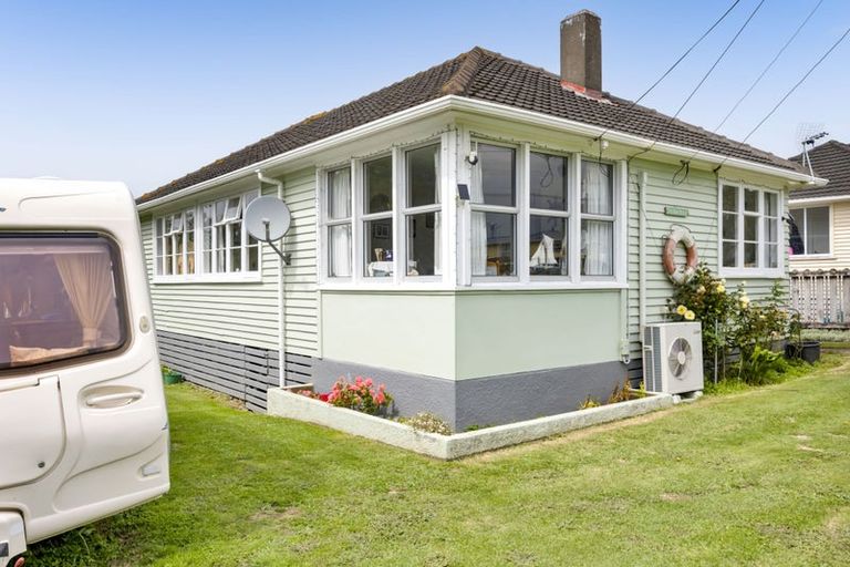 Photo of property in 55 Fairfield Road, Hawera, 4610