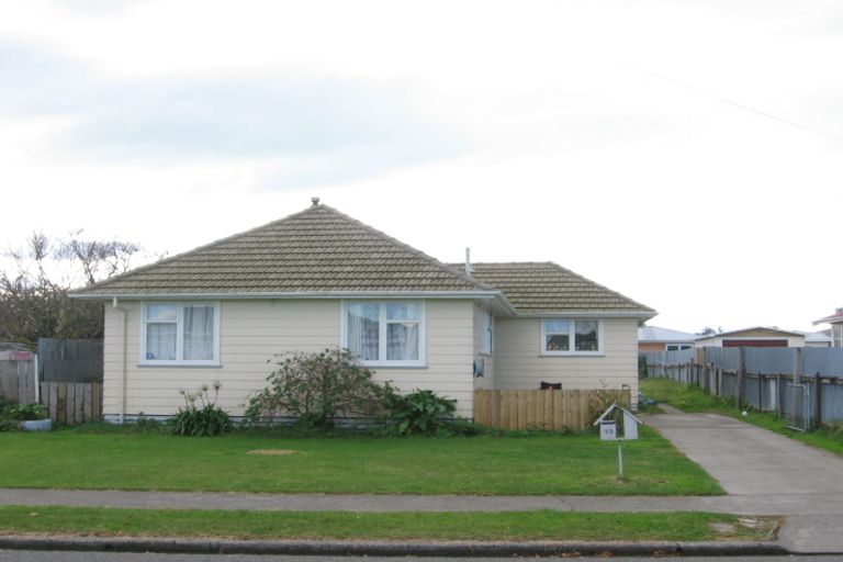 Photo of property in 19 Cranby Crescent, Onekawa, Napier, 4110