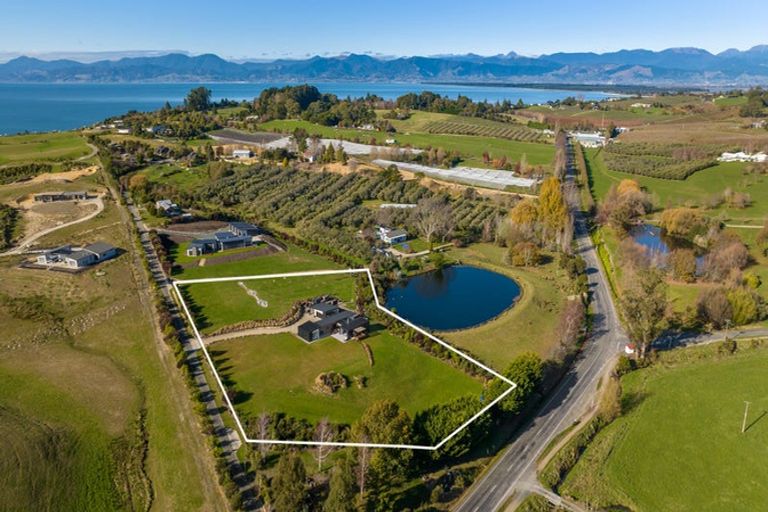 Photo of property in 142 Aporo Road, Tasman, Upper Moutere, 7173