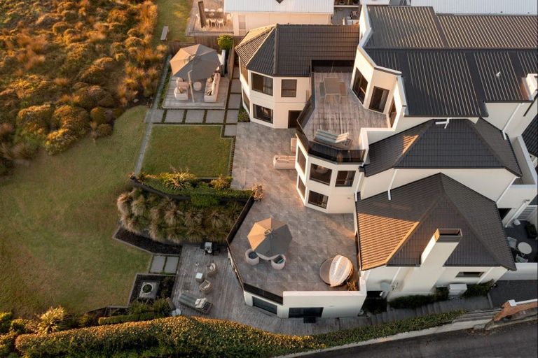 Photo of property in 171 Oceanbeach Road, Mount Maunganui, 3116
