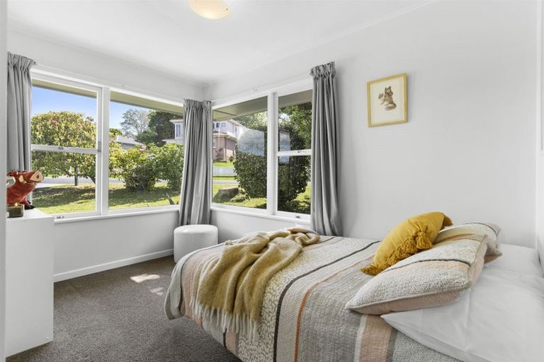 Photo of property in 19 Mcclintock Road, Massey, Auckland, 0614