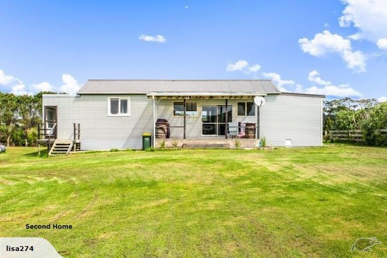 Photo of property in 1218 State Highway 16, Waimauku, 0883