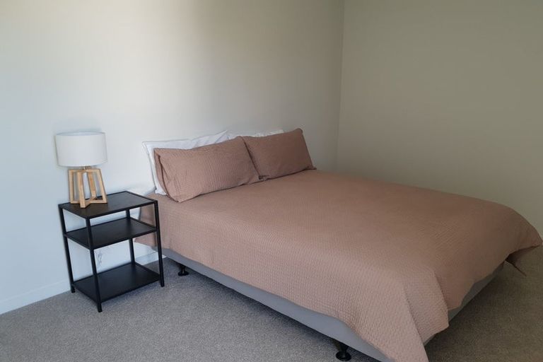 Photo of property in 12 Mcgibbon Lane, Jacks Point, 9371