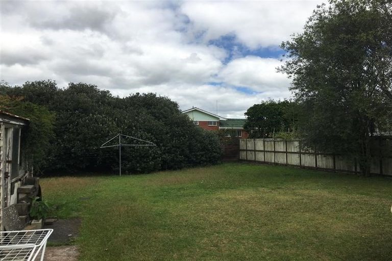 Photo of property in 3 Kokiri Street, Te Atatu South, Auckland, 0610